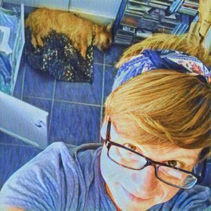 Meet your Posher, Angela